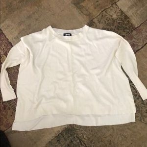 Bev sweater- Snow White